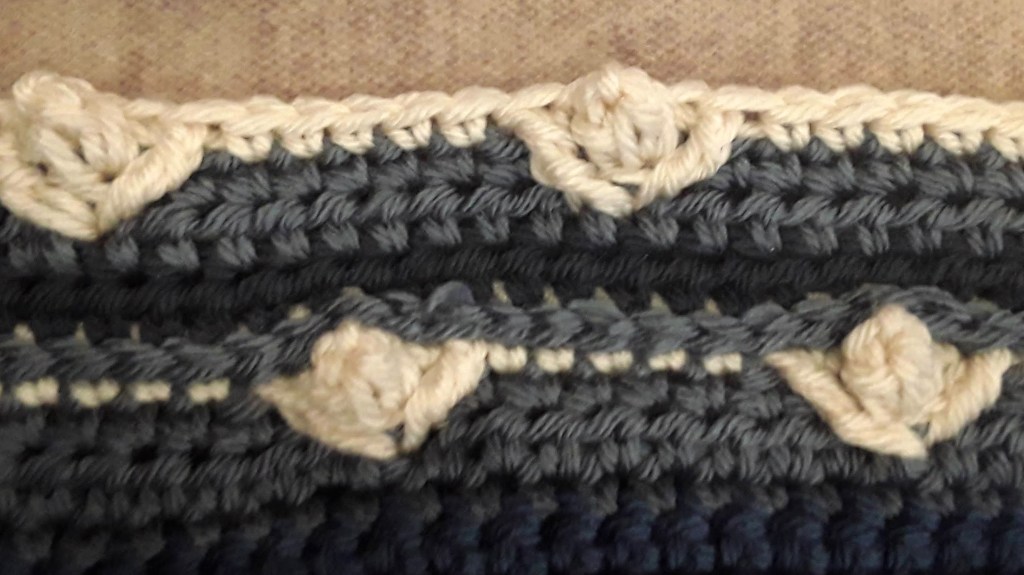 Free Crochet Pattern-ette | Little Flowers Stripe